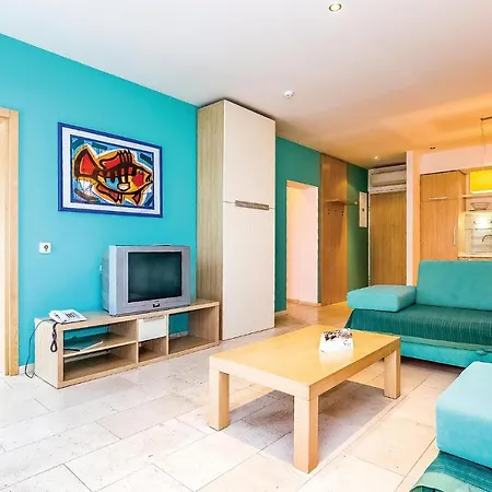 Appartamento Amazing In With Outdoor Swimming Pool, Sauna And Swimming Pool *
