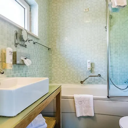 Appartamento Amazing In With Outdoor Swimming Pool, Sauna And Swimming Pool *