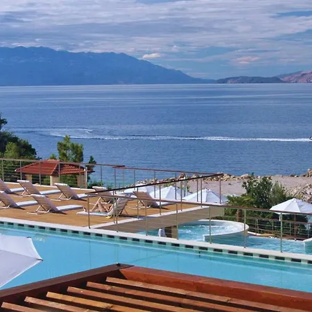 Amazing In With Outdoor Swimming Pool, Sauna And Swimming Pool Appartamento