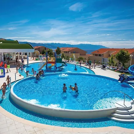 Appartamento Amazing In With Outdoor Swimming Pool, Sauna And Swimming Pool