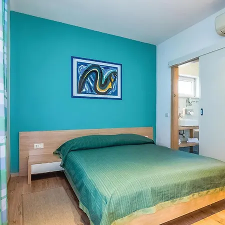 Amazing In With Outdoor Swimming Pool, Sauna And Swimming Pool